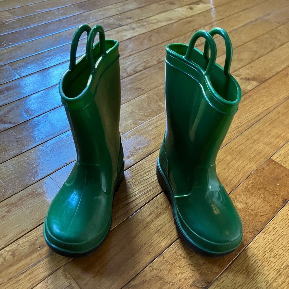 Zoogs Green rainboots size 5 (toddler)